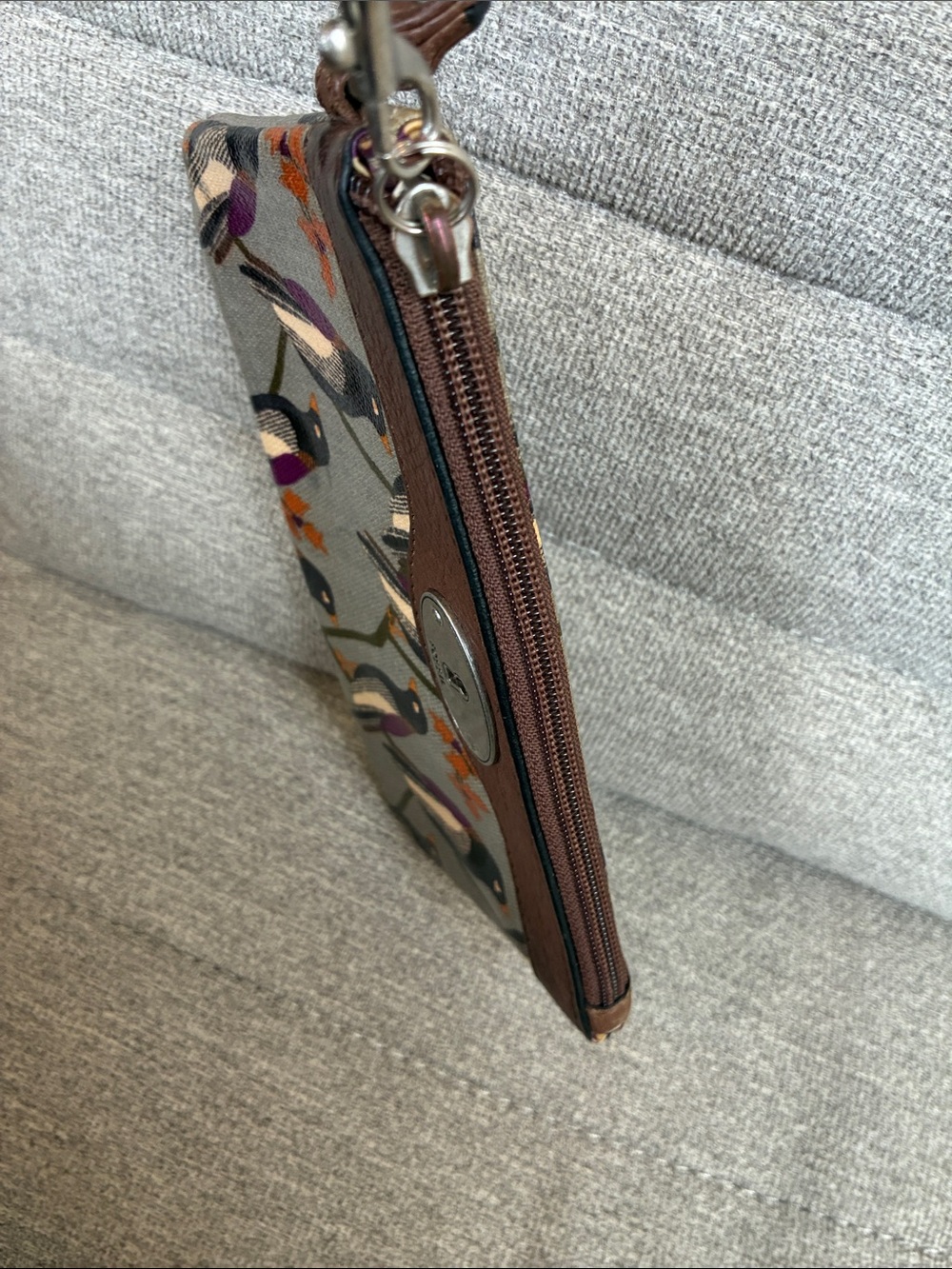 Fossil Key-Per Wristlet Bird Pattern - Picture 11 of 11